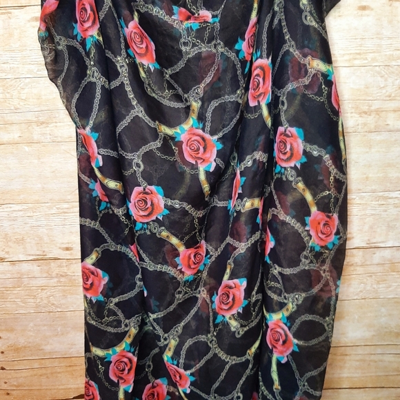 3/$20 Infinity Scarf - Picture 2 of 4